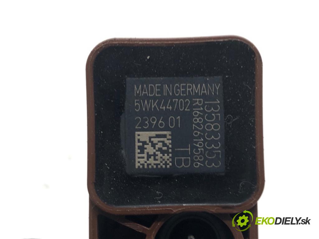 OPEL CORSA E liftback 2016 66 kW 1.4 (08, 68) 1398 Snímač nárazu 13583353 (Snímač nárazu)