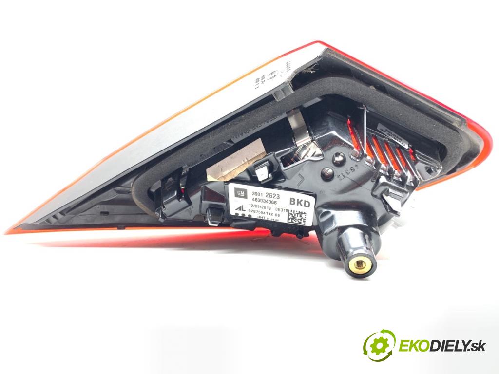 OPEL CORSA E liftback 2016 66 kW 1.4 (08, 68) 1398 Svetlo zad ľavá strana vnútorná 39012623 (Kľučka dverí ostatné)
