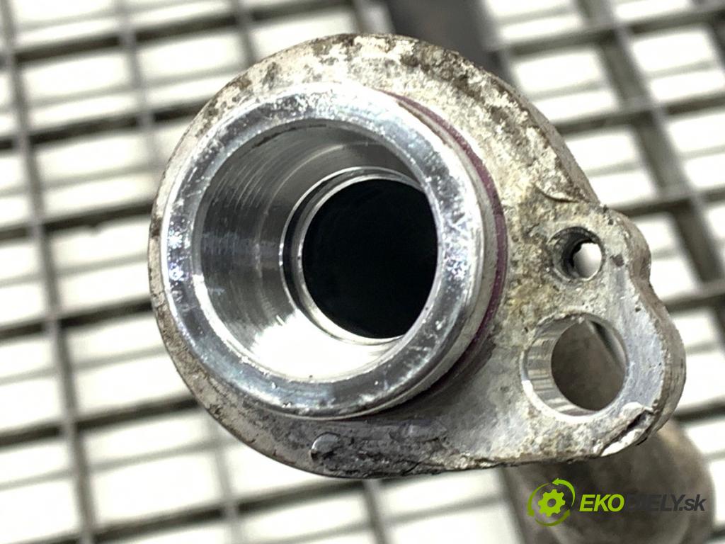 VW PASSAT B8 Kombi 2016 140 kW 2.0 TDI 1968 rúrka klimatizácie  (Rúrka klimatizácie)