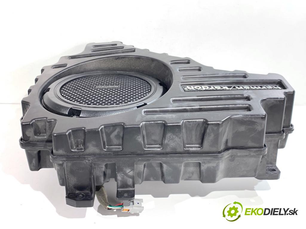 JEEP GRAND CHEROKEE WK SUV 2015 184 kW 3.0 CRD V6 4x4 2987 subwoofer 05035130AC (Audio zariadenie)