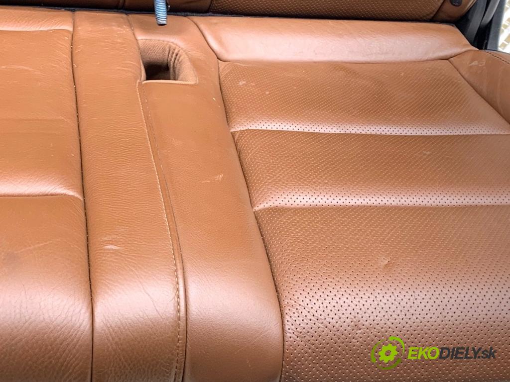 JEEP GRAND CHEROKEE WK SUV 2015 184 kW 3.0 CRD V6 4x4 2987 sedadla sedačky sedadlo boční