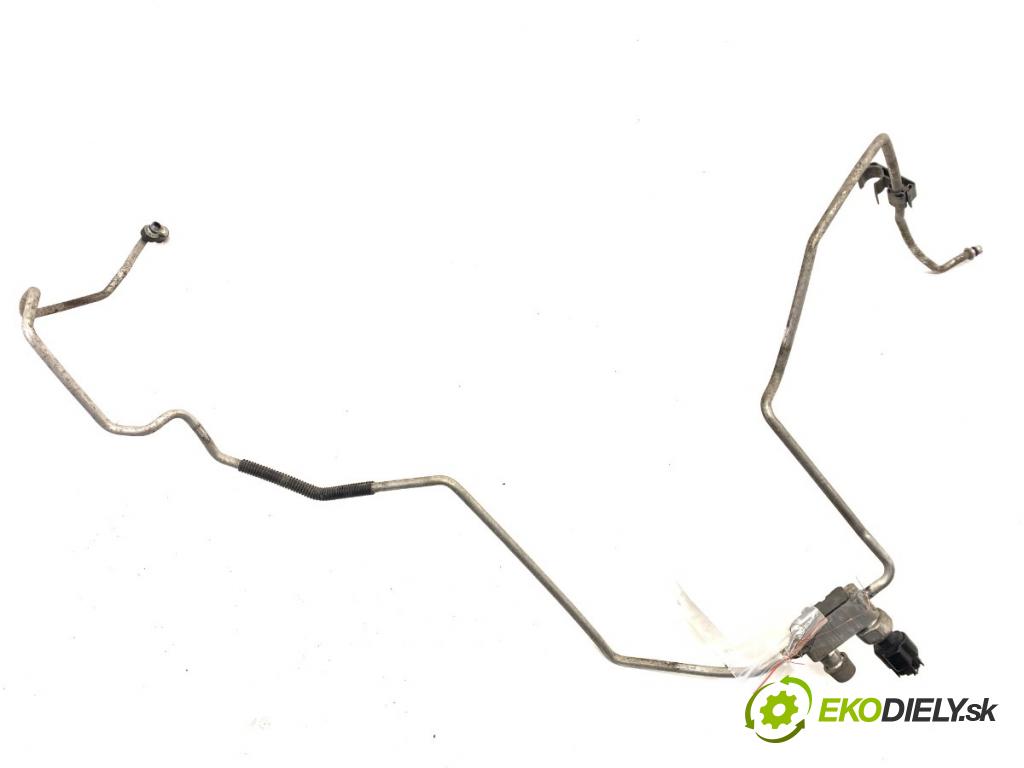 TOYOTA AVENSIS T27 sedan 2012 108 kW 1.8 (ZRT271_) 1798 rúrka klimatizace 88710-05420 (Trubka klimatizace)