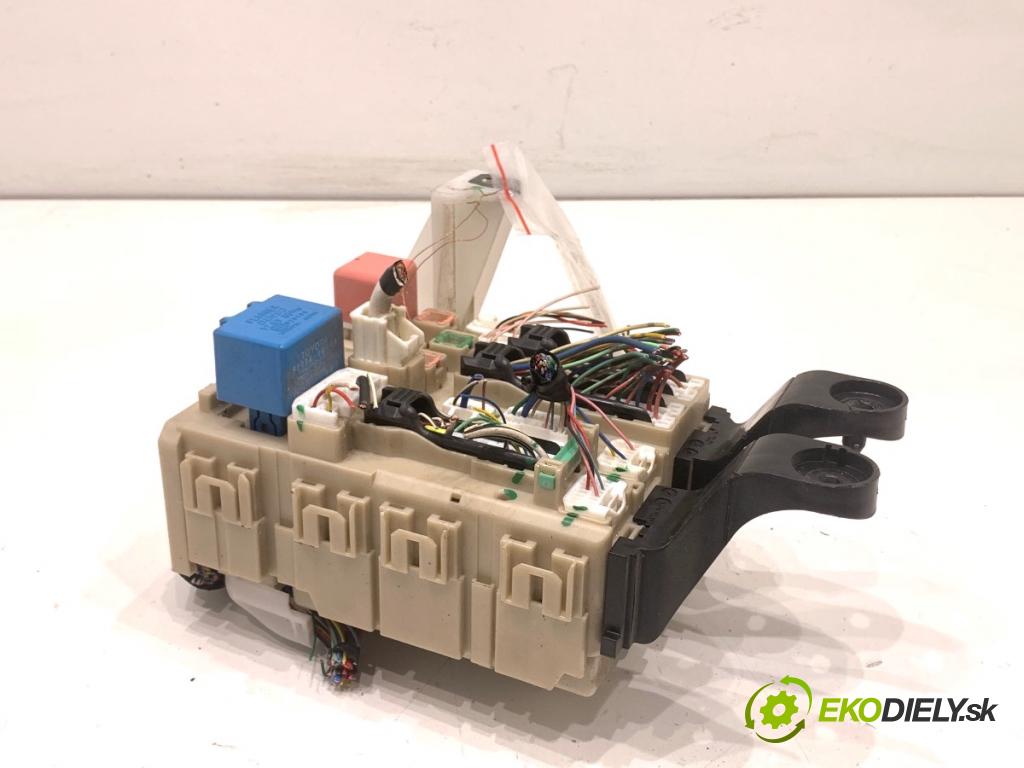 TOYOTA AVENSIS T27 sedan 2012 108 kW 1.8 (ZRT271_) 1798 modul BSI 82730-05720 (Pojistková skříňka)