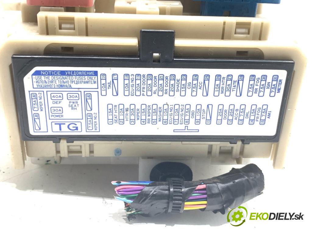 TOYOTA AVENSIS T27 sedan 2012 108 kW 1.8 (ZRT271_) 1798 modul BSI 82730-05720 (Pojistková skříňka)