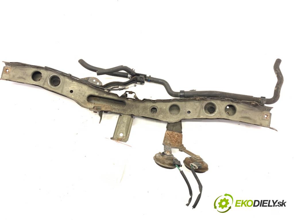 TOYOTA AVENSIS T27 sedan 2012 108 kW 1.8 (ZRT271_) 1798 výztuha horní  (Výztuha)