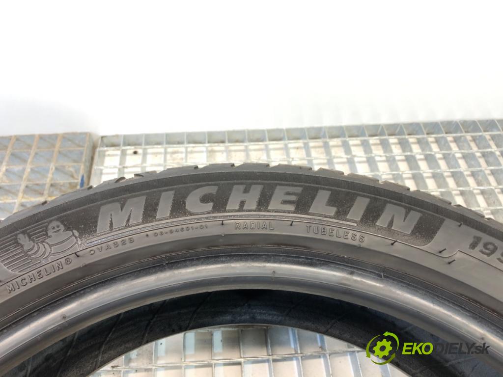 --- --- PNEUMATIKY: zima 2X 195/55 20" MICHELIN