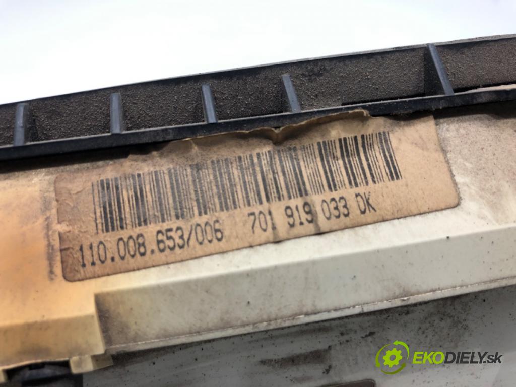 VW TRANSPORTER T4 Autobus 1994 57 kW 2.4 D 2370 Prístrojovka 701919033DK (Prístrojová doska)