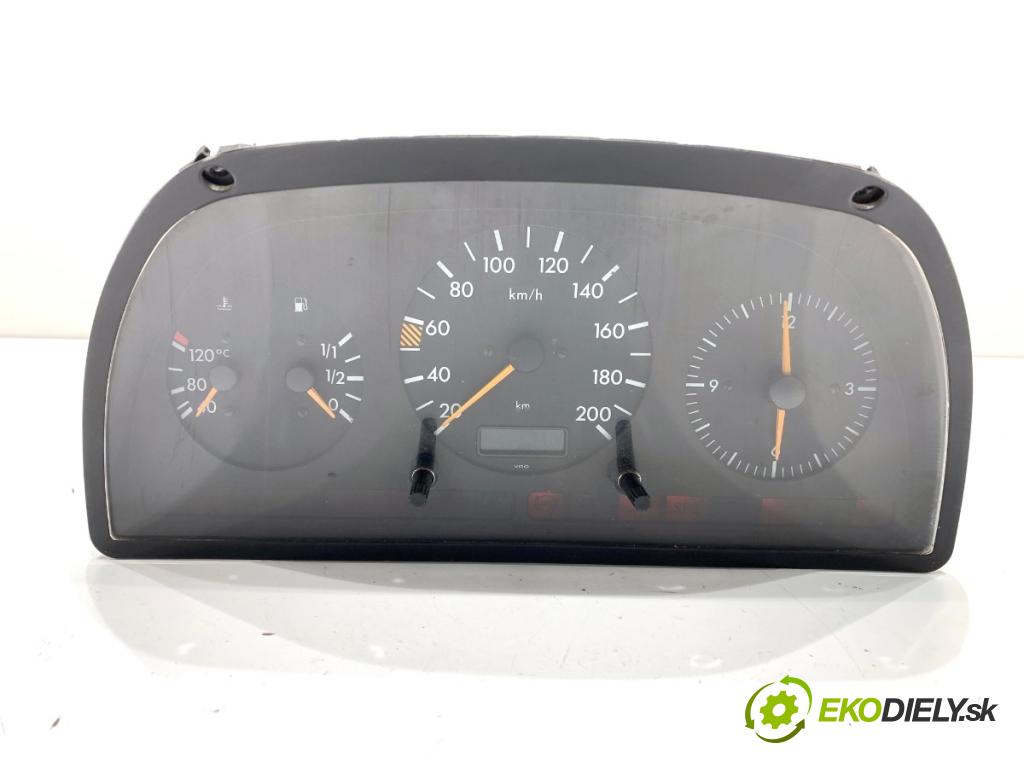 MERCEDES-BENZ W639 Skrzynia 1999 72 kW 110 D 2.3 (638.074, 638.078) 2299 Prístrojovka 0005428401 (Prístrojová doska)