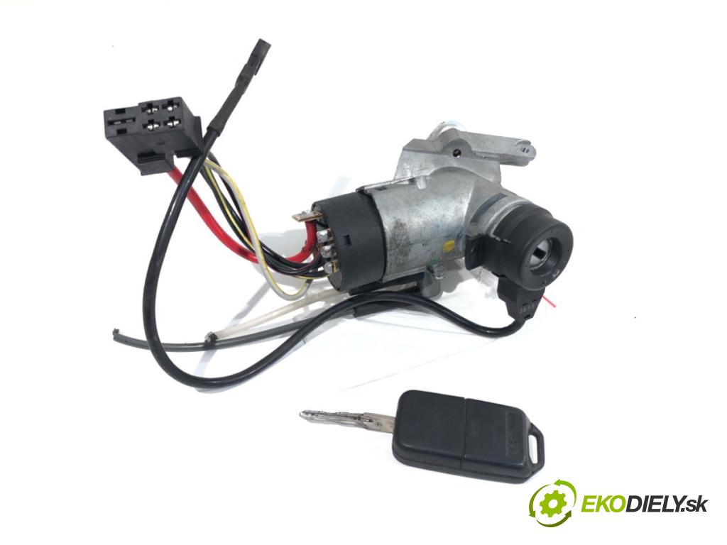 MERCEDES-BENZ W639 Skrzynia 1999 72 kW 110 D 2.3 (638.074, 638.078) 2299 spinačka  (Spínacia skrinka)