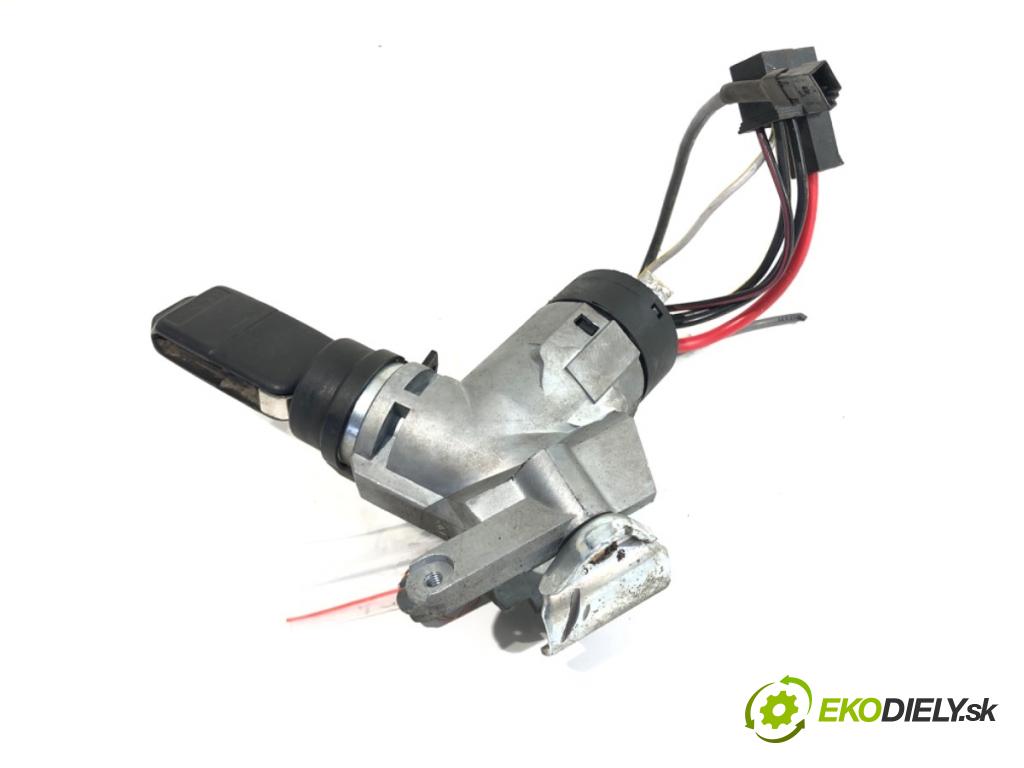 MERCEDES-BENZ W639 Skrzynia 1999 72 kW 110 D 2.3 (638.074, 638.078) 2299 spinačka  (Spínacia skrinka)