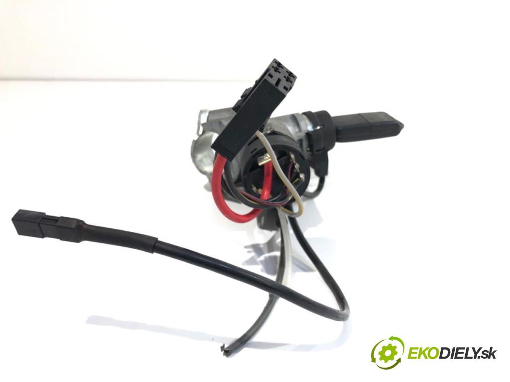 MERCEDES-BENZ W639 Skrzynia 1999 72 kW 110 D 2.3 (638.074, 638.078) 2299 spinačka  (Spínacia skrinka)