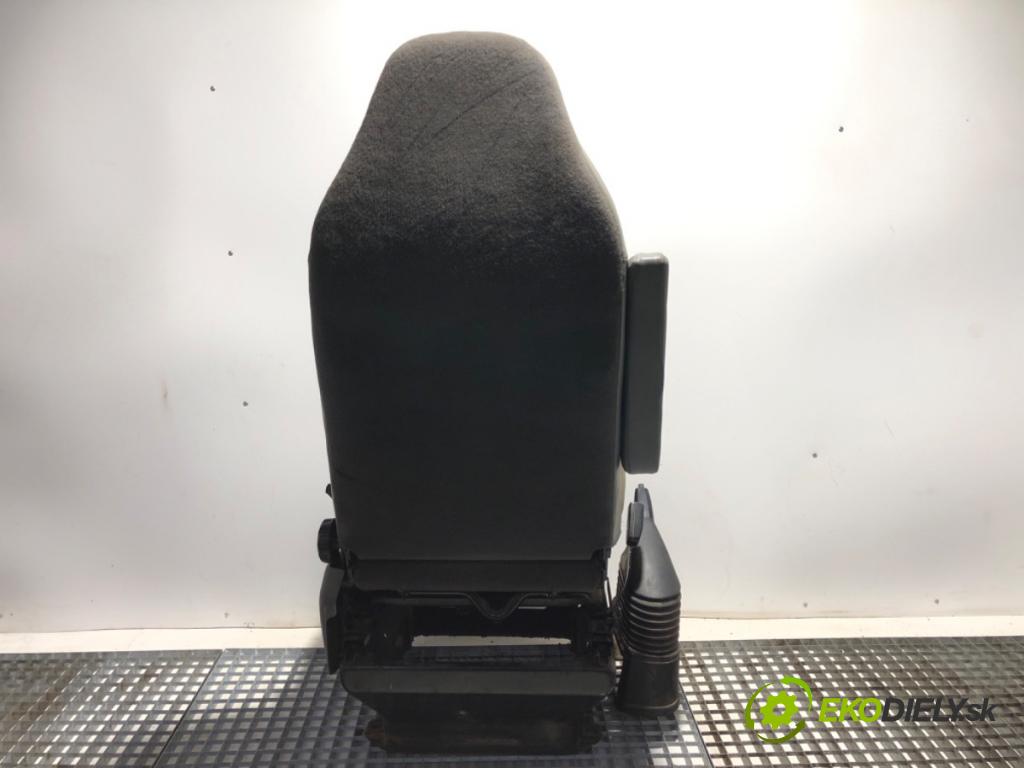 FORD TRANSIT IV Autobus 2002 74 kW 2.0 DI (F_E_, F_F_, F_G_) 1998 Sedadlo ľavy predný