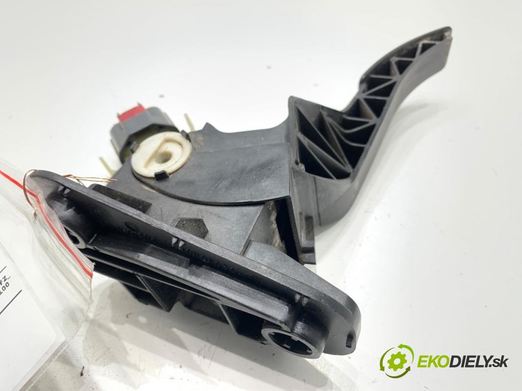 FORD TRANSIT IV Autobus 2002 74 kW 2.0 DI (F_E_, F_F_, F_G_) 1998 Potenciometer plynu  (Potenciometer plynového pedálu)