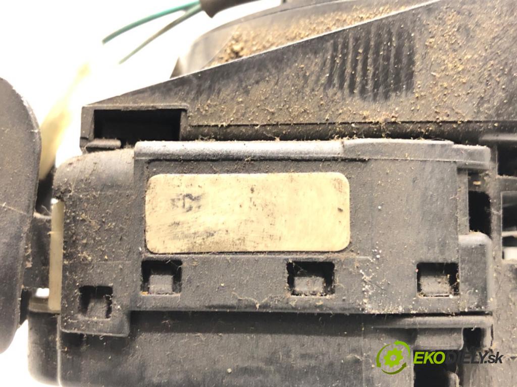 FORD TRANSIT IV Autobus 2002 74 kW 2.0 DI (F_E_, F_F_, F_G_) 1998 Prepínač kombinovaný YC1T-14A664-AE (Prepínacie páčky pod volantom)