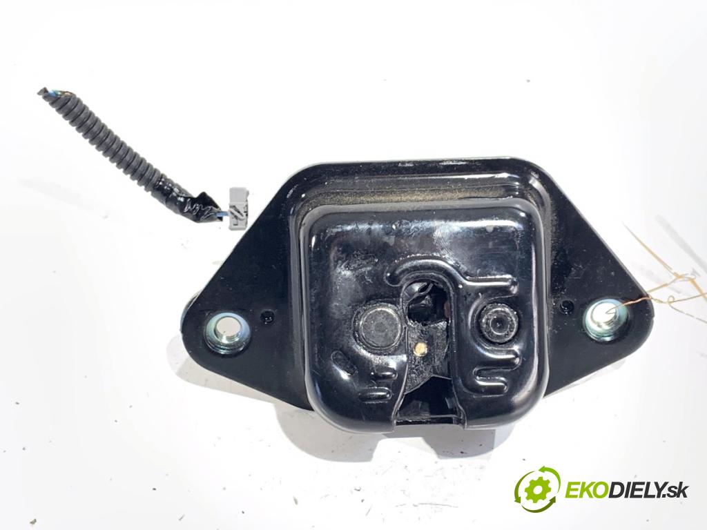 HONDA CIVIC IX liftback 2016 73 kW 1.4 i-VTEC (FK1) 1339 zámok dverí zad 