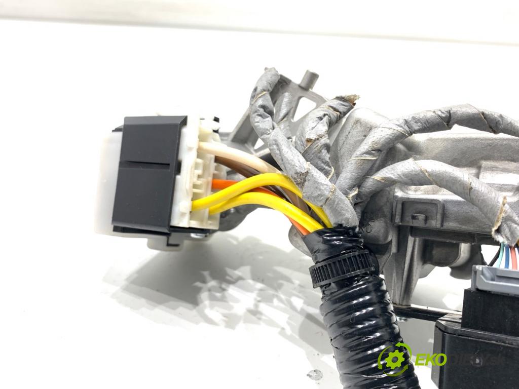 HONDA CIVIC IX liftback 2016 73 kW 1.4 i-VTEC (FK1) 1339 spinačka 39730-T0A-G5 (Spínacia skrinka)