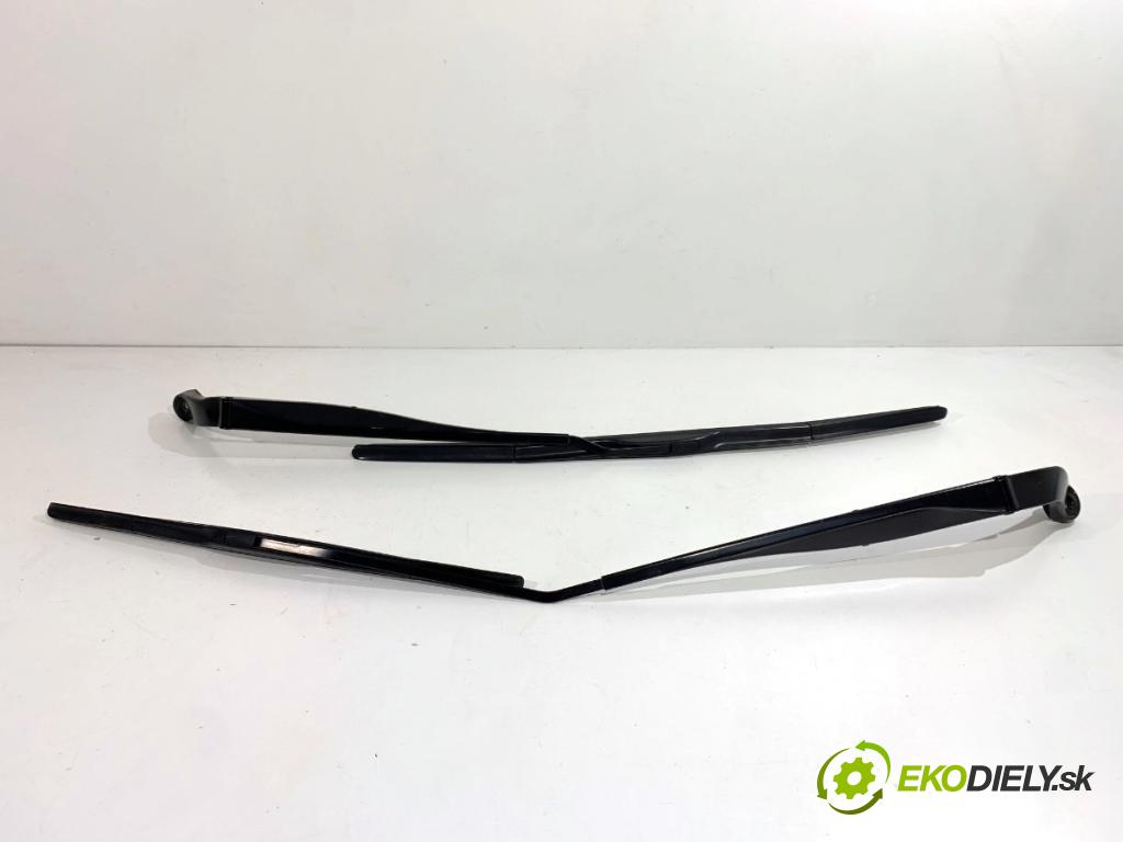 HONDA CIVIC IX liftback 2016 73 kW 1.4 i-VTEC (FK1) 1339 ramena stěrače přední část