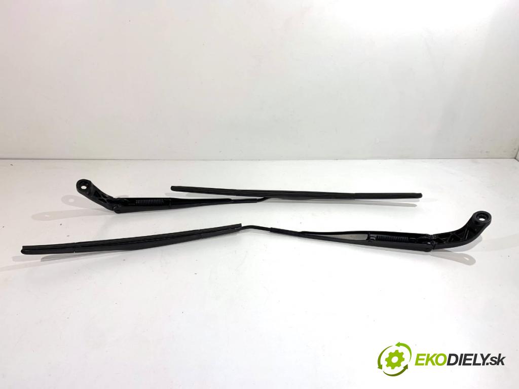 HONDA CIVIC IX liftback 2016 73 kW 1.4 i-VTEC (FK1) 1339 ramena stěrače přední část