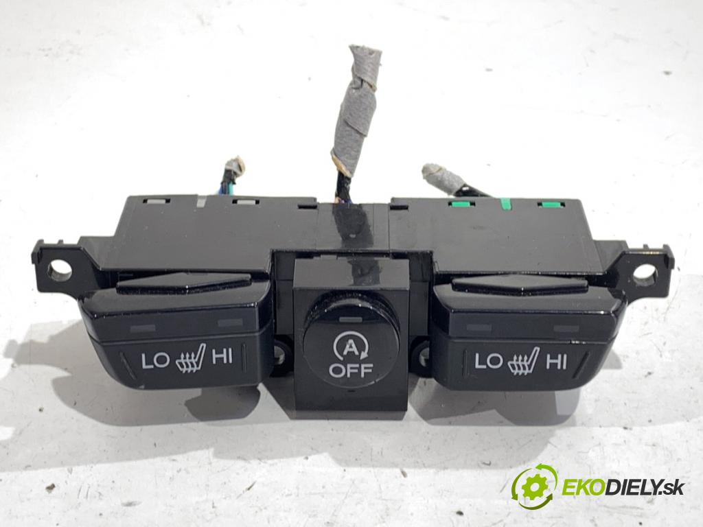 HONDA CIVIC IX liftback 2016 73 kW 1.4 i-VTEC (FK1) 1339 Prepínač ohrievania, vyhrievania sedačky M48871 (Prepínacie páčky pod volantom)