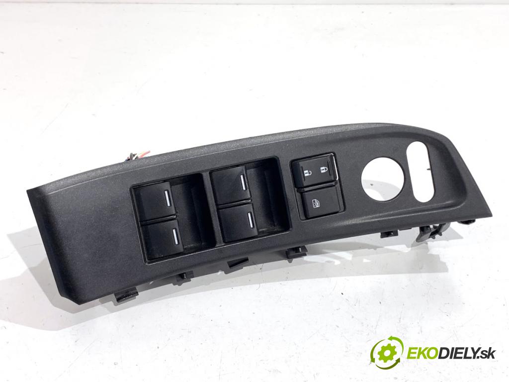HONDA CIVIC IX liftback 2016 73 kW 1.4 i-VTEC (FK1) 1339 Prepínač okien 83590TV1G531GRA (Prepínacie páčky pod volantom)