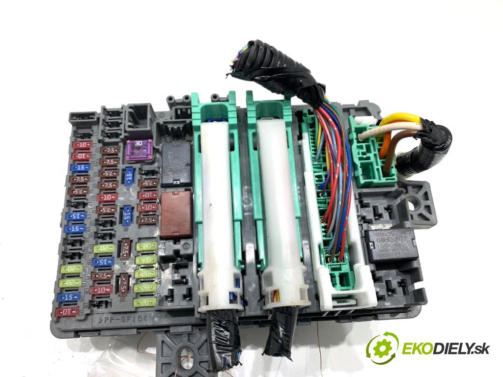 HONDA CIVIC IX liftback 2016 73 kW 1.4 i-VTEC (FK1) 1339 modul BSI TV0-G250 (Pojistková skříňka)