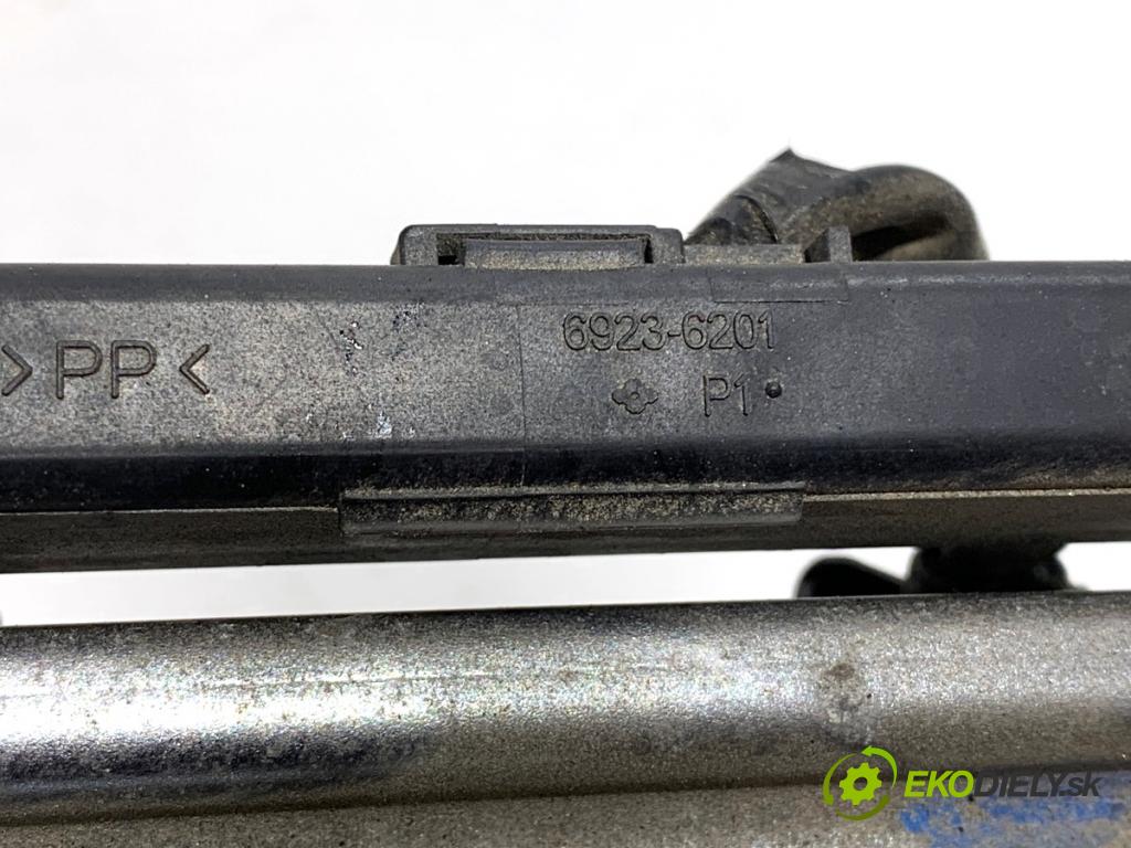HONDA CIVIC IX liftback 2016 73 kW 1.4 i-VTEC (FK1) 1339 Lišta vstrekovacia 6923-6201 (Vstrekovacia lišta)