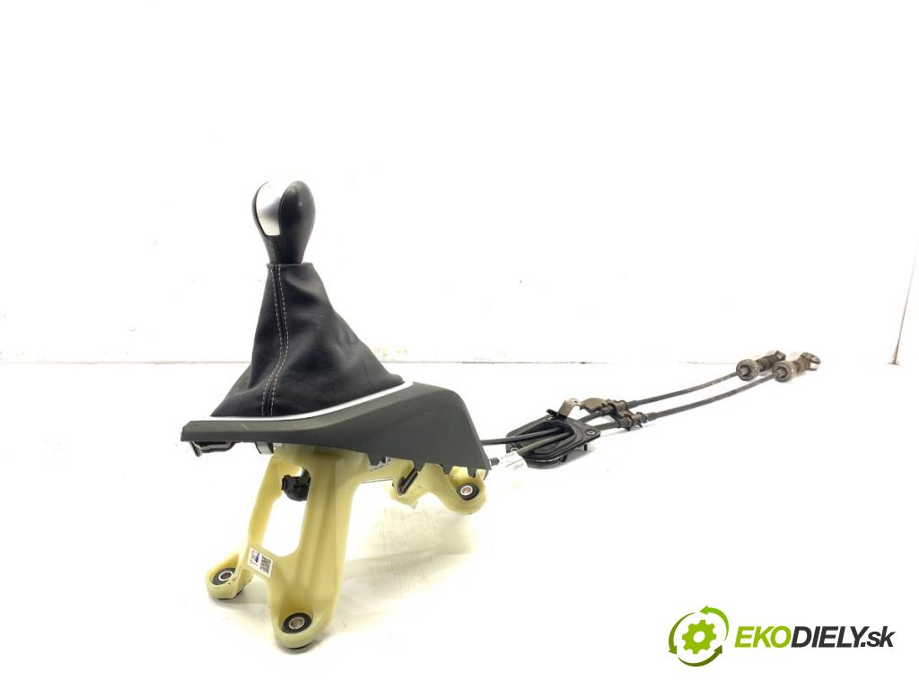 HONDA CIVIC IX liftback 2016 73 kW 1.4 i-VTEC (FK1) 1339 Kulisa  (Rýchlostná páka (kulisa))