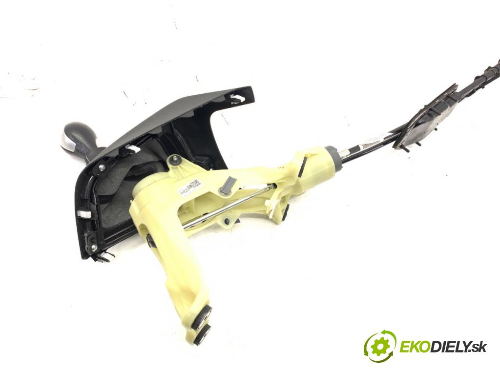 HONDA CIVIC IX liftback 2016 73 kW 1.4 i-VTEC (FK1) 1339 Kulisa  (Rýchlostná páka (kulisa))