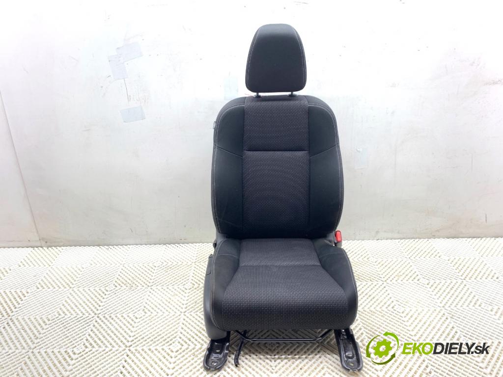 HONDA CIVIC IX liftback 2016 73 kW 1.4 i-VTEC (FK1) 1339 sedadlo pravý přední část 