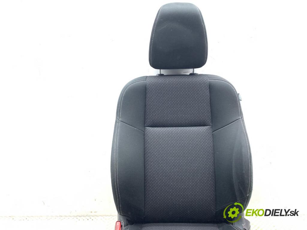 HONDA CIVIC IX liftback 2016 73 kW 1.4 i-VTEC (FK1) 1339 sedadlo levý přední část