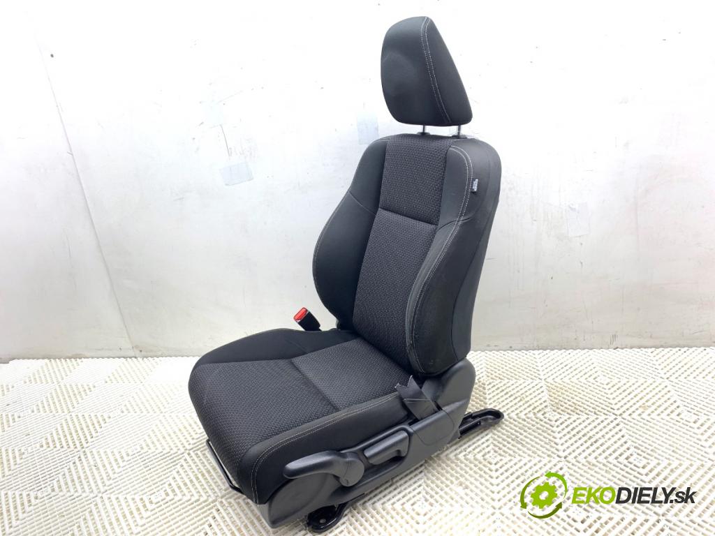 HONDA CIVIC IX liftback 2016 73 kW 1.4 i-VTEC (FK1) 1339 sedadlo levý přední část