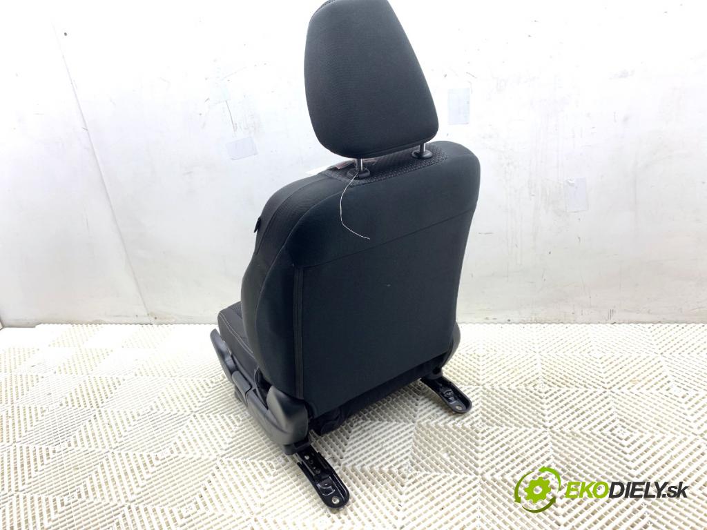 HONDA CIVIC IX liftback 2016 73 kW 1.4 i-VTEC (FK1) 1339 sedadlo levý přední část