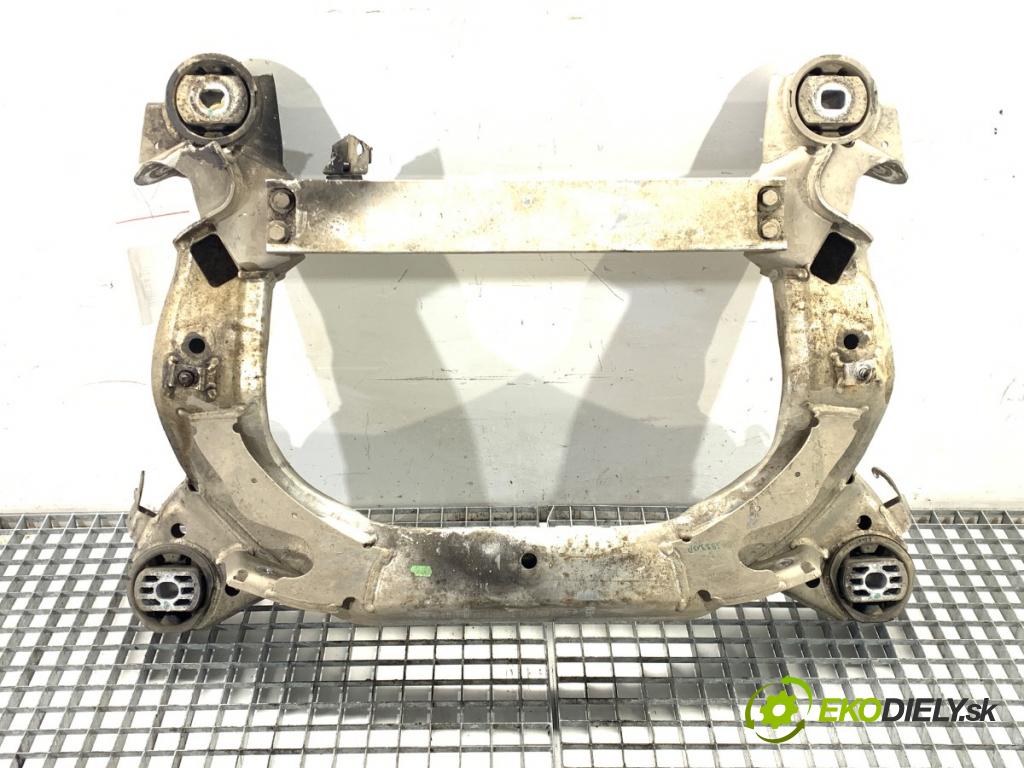 VW PHAETON sedan 2014 176 kW 3.0 V6 TDI 4motion 2967 výztuha pod motor  (Přední výztuha)