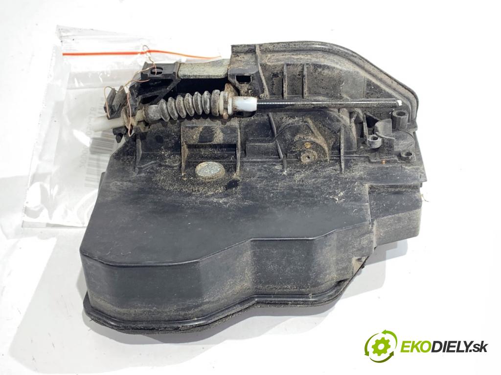 BMW E61 Kombi 2007 120 kW 520 d 1995 zámok dveře pravý přední část 7167074