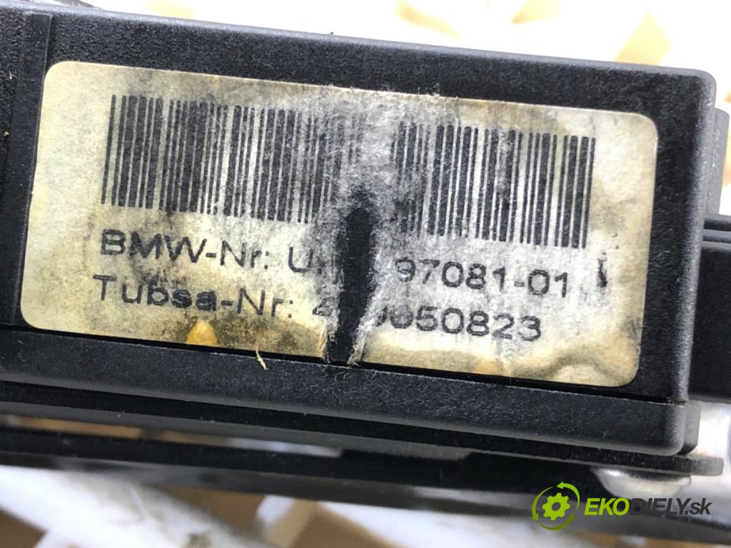 BMW E61 Kombi 2007 120 kW 520 d 1995 zámok dveří zadní část 7071594