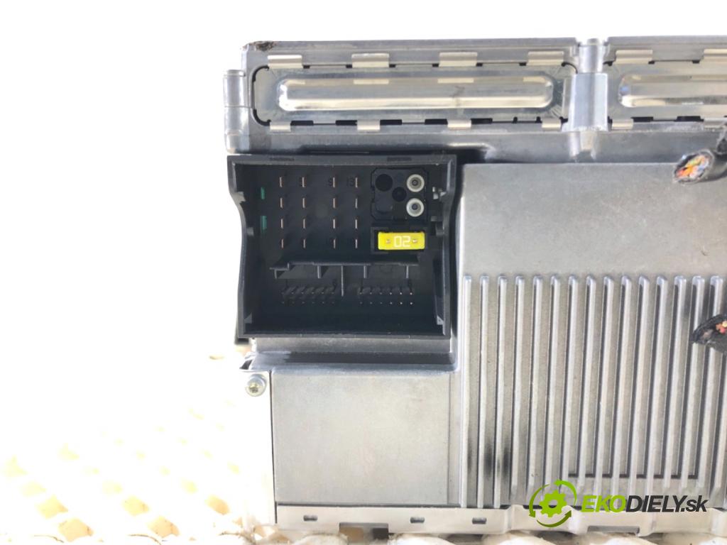 BMW E61 Kombi 2007 120 kW 520 d 1995 RADIO čítač navigácie 9159022