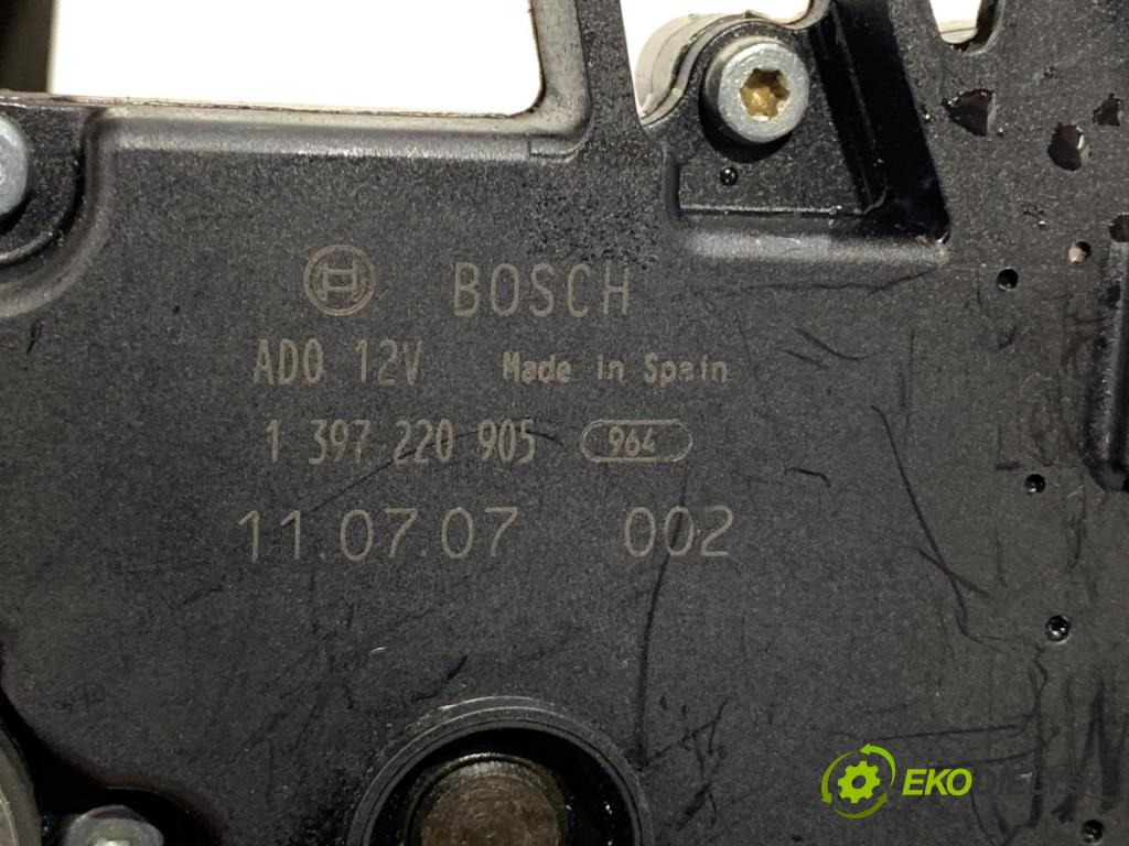 BMW E61 Kombi 2007 120 kW 520 d 1995 motor stěračů zadní část 1397220905