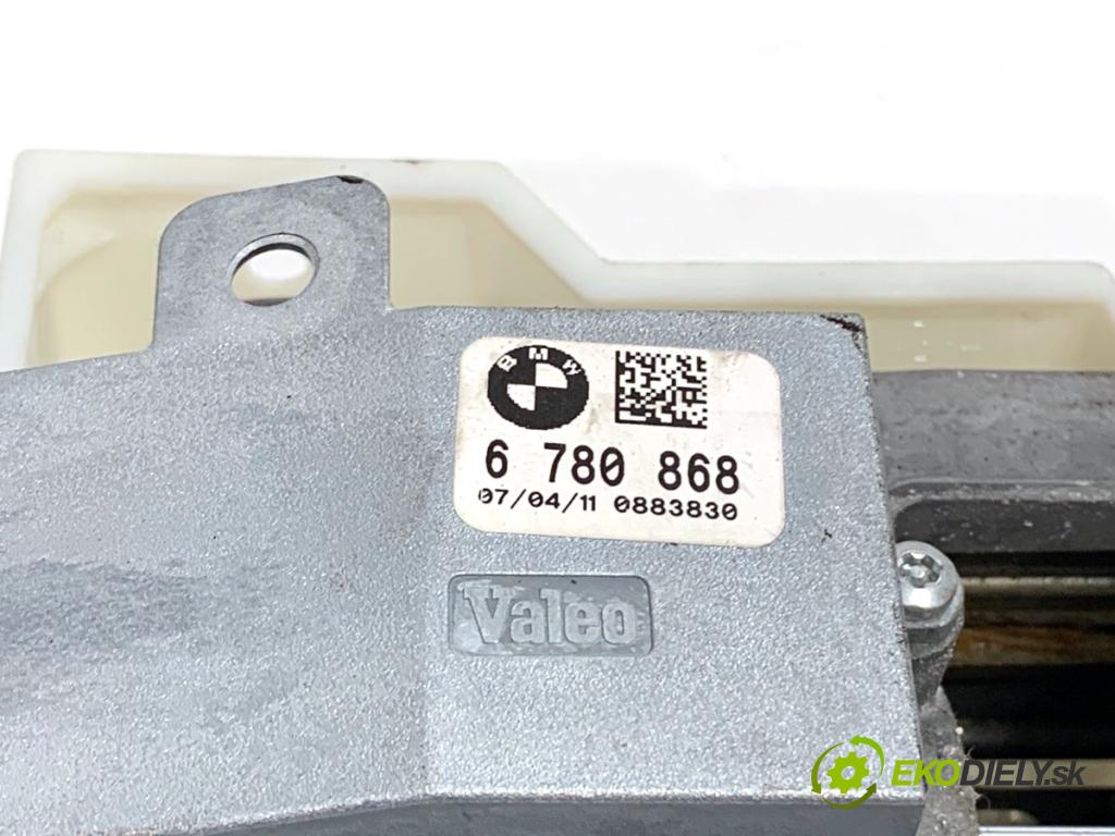 BMW E61 Kombi 2007 120 kW 520 d 1995 hřídel tyč volantu 6780868 (Tyč řízení (volantu))