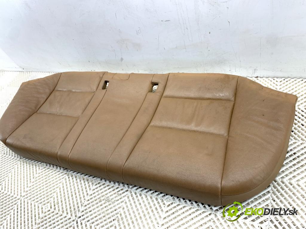 BMW E61 Kombi 2007 120 kW 520 d 1995 Sedadlo druhý rad