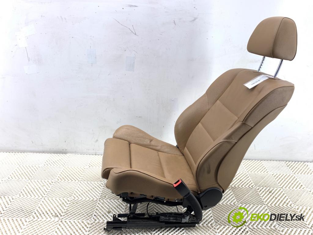 BMW E61 Kombi 2007 120 kW 520 d 1995 Sedadlo pravy predný