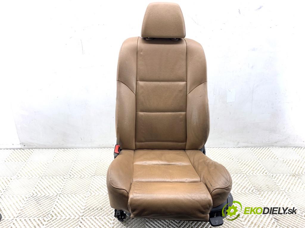 BMW E61 Kombi 2007 120 kW 520 d 1995 Sedadlo ľavy predný 
