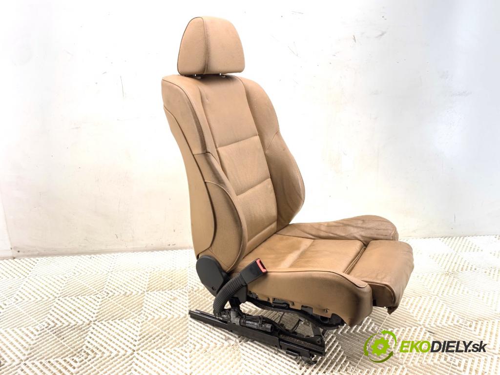 BMW E61 Kombi 2007 120 kW 520 d 1995 Sedadlo ľavy predný