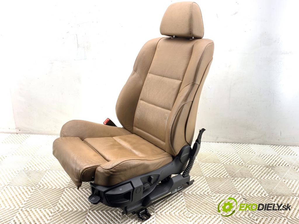 BMW E61 Kombi 2007 120 kW 520 d 1995 Sedadlo ľavy predný