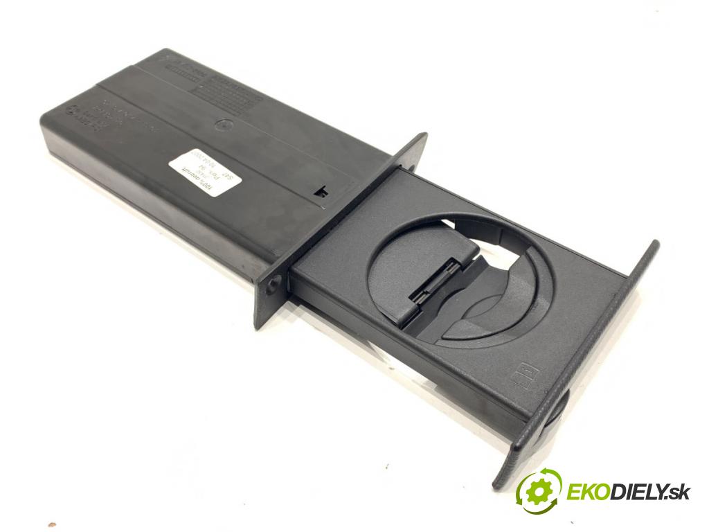 BMW E61 Kombi 2007 120 kW 520 d 1995 držák na nápoje  (Držák nápojů)