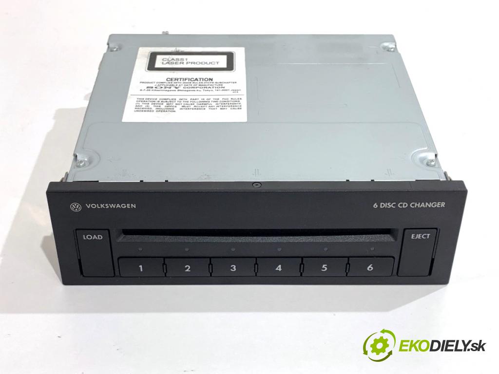 VW PHAETON sedan 2014 176 kW 3.0 V6 TDI 4motion 2967 měnič CD 3D0035110B (CD měnič)