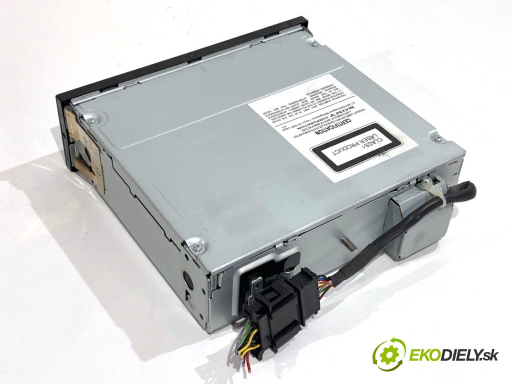 VW PHAETON sedan 2014 176 kW 3.0 V6 TDI 4motion 2967 měnič CD 3D0035110B (CD měnič)