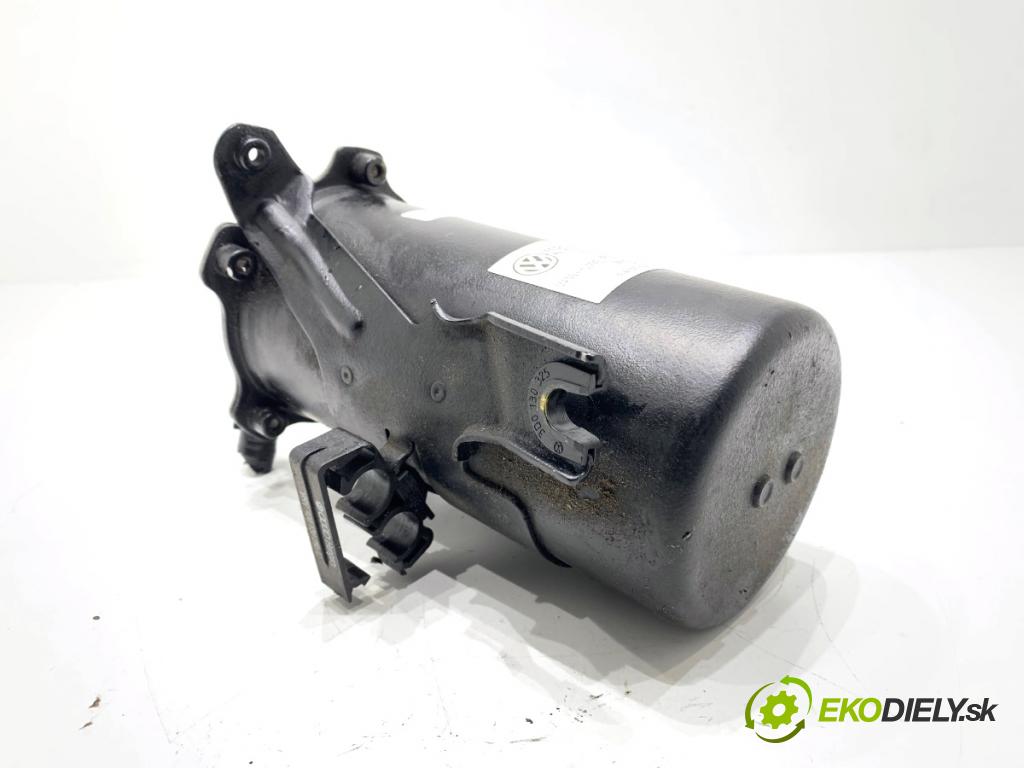 VW PHAETON sedan 2014 176 kW 3.0 V6 TDI 4motion 2967 Obal filtra paliva 3D0127399D (Obal palivového filtra)