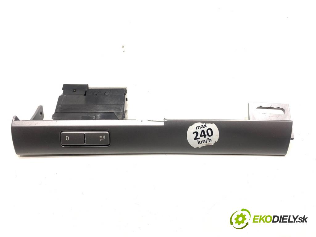 VW PHAETON sedan 2014 176 kW 3.0 V6 TDI 4motion 2967 lišty kryt 3D1858061D (Lišta)