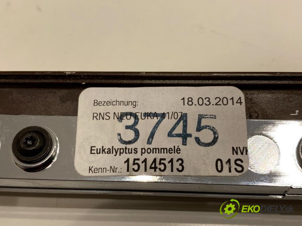 VW PHAETON sedan 2014 176 kW 3.0 V6 TDI 4motion 2967 lišty kryt 3D1858061D (Lišta)