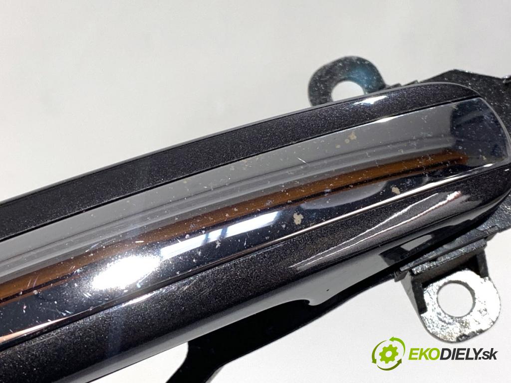 VW PHAETON sedan 2014 176 kW 3.0 V6 TDI 4motion 2967 klika vnejší levý přední část 3D0837885M